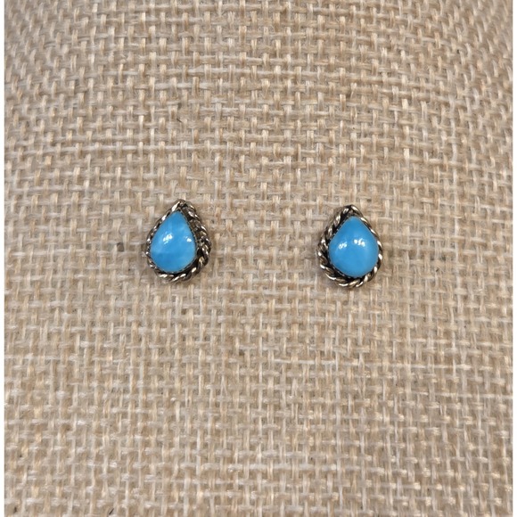 The Unbranded Brand Jewelry - Vintage Sterling Silver Blue Kingman Turquoise Stud Post Earrings 925